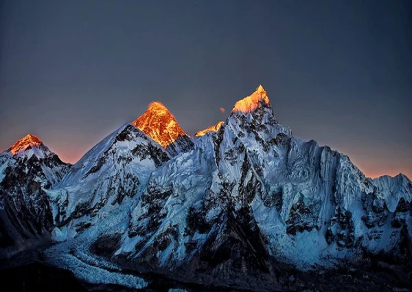 trekking in nepal