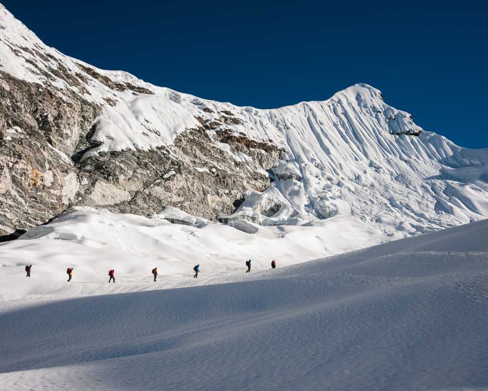 Mera Peak vs Island Peak: Which Should You Climb First in 2026?